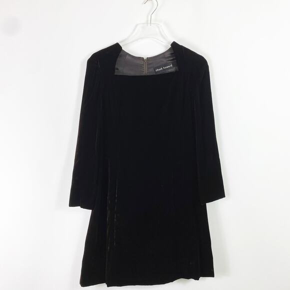 VINTAGE 70s CHUCK HOWARD Long Sleeve Velvet Dress - Picture 2 of 8
